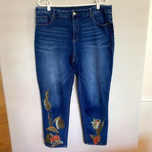 Chico's So Slimming Floral-Embroidered Girlfriend Ankle Jean - Size 2.5R